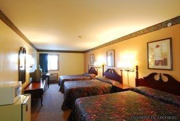 Executive Inn And Suites Уокиган Номер фото